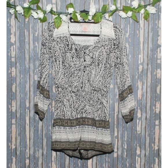 Flying Tomato Boho Romper Black White Shorts Size S Lace & Mixed Pattern - Picture 1 of 7